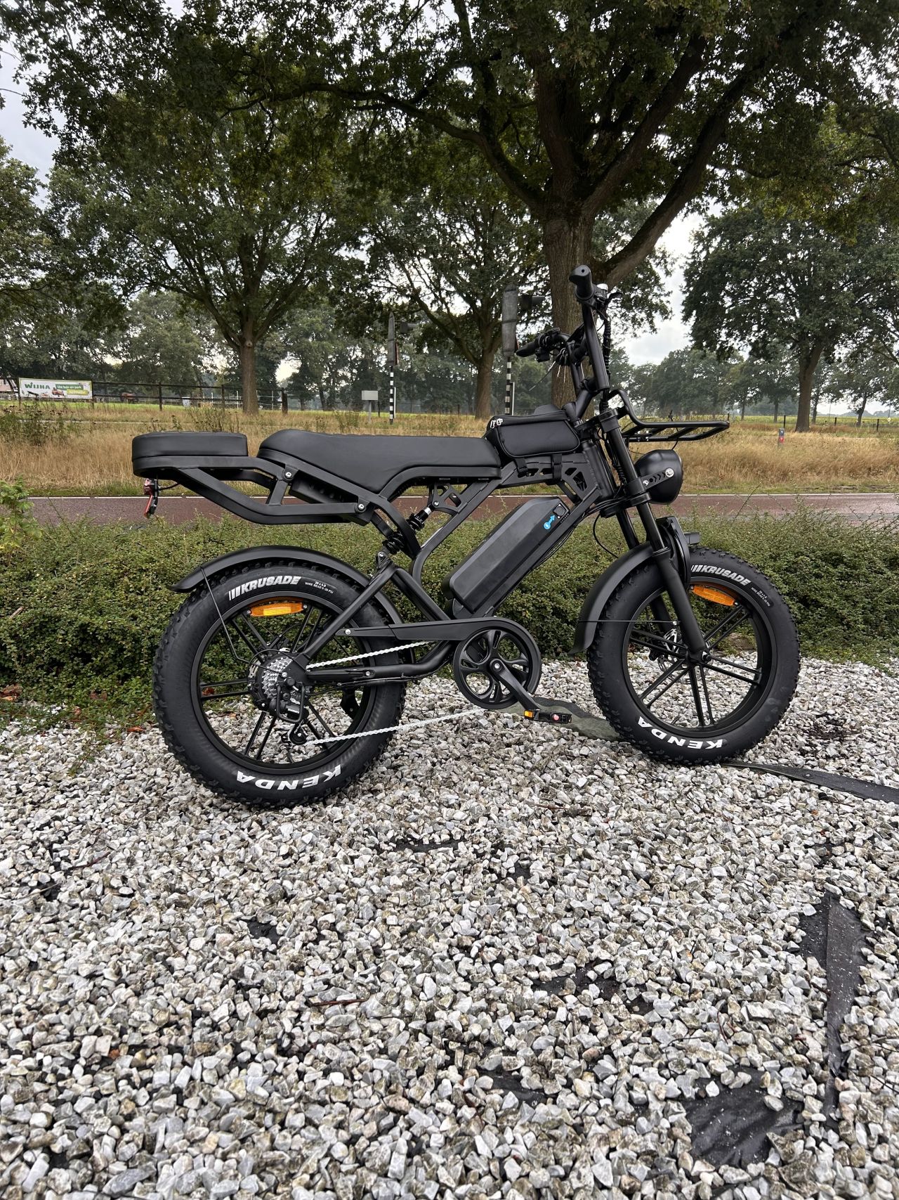 QM V20 Pro Luxury – Zwart – Full Option Fatbike Ebike