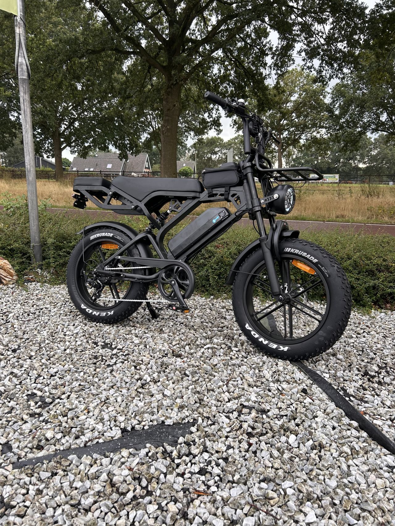 QM V20 Pro Luxury – Zwart – Full Option Fatbike Ebike