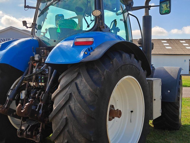 New Holland T7050 AUTO COMMAND