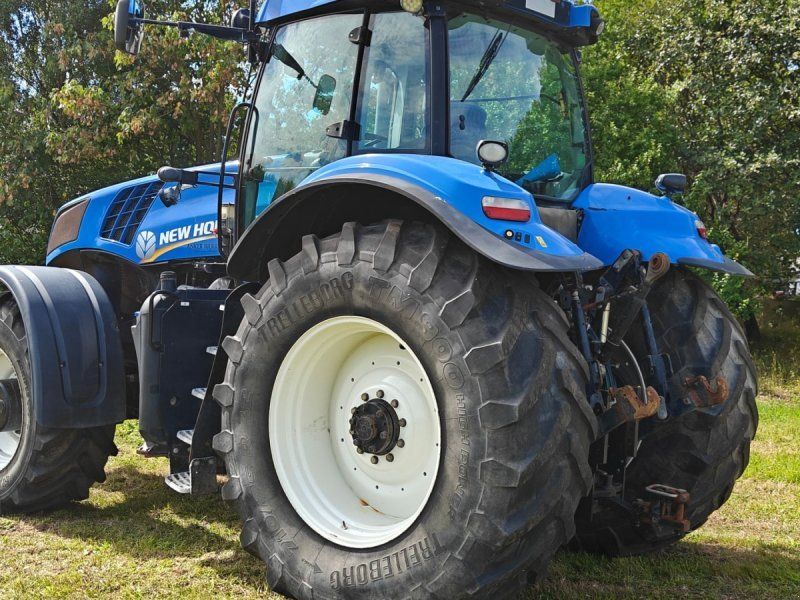 New Holland T8.390