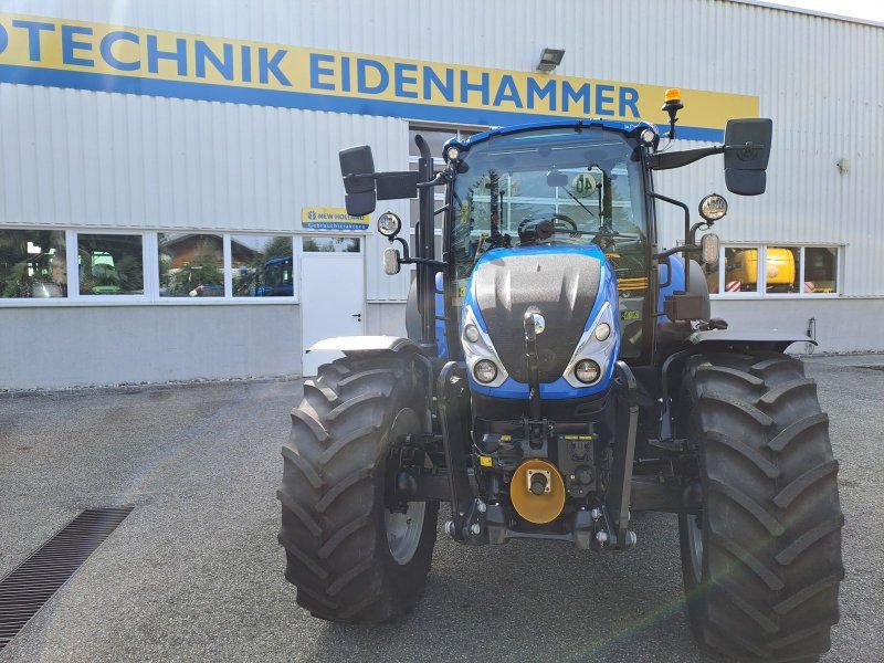 New Holland T5.120 Utility Powershuttle