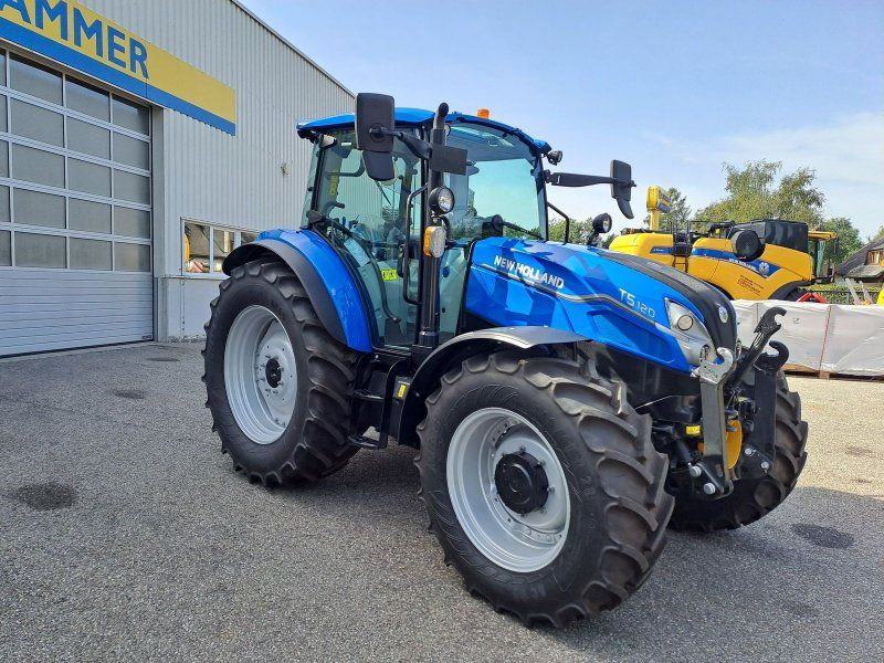 New Holland T5.120 Utility Powershuttle