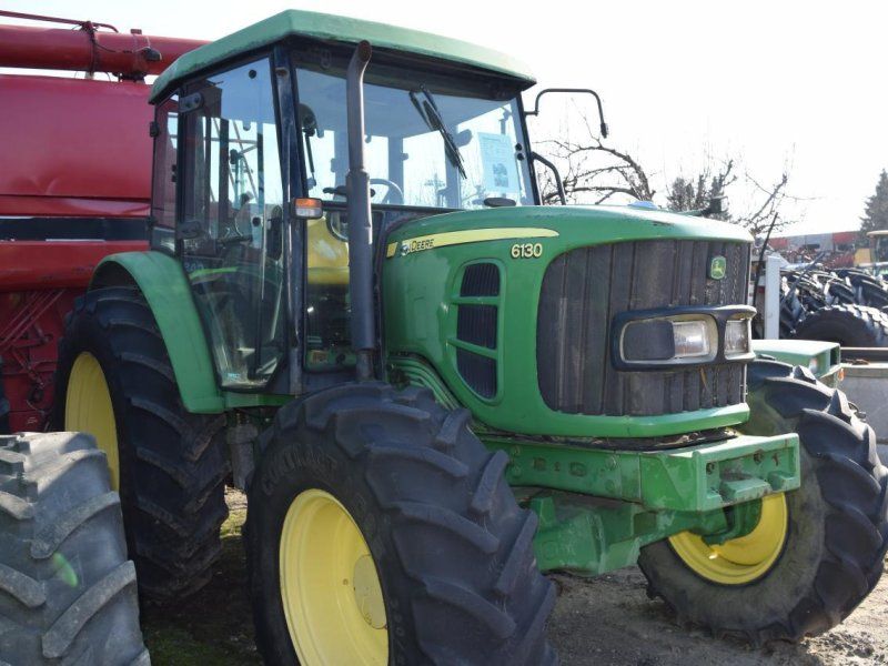 John Deere 6130