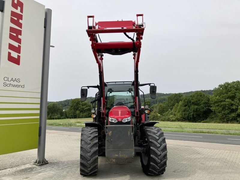 Massey Ferguson 5711 DYNA 4 + Quicke Q4M