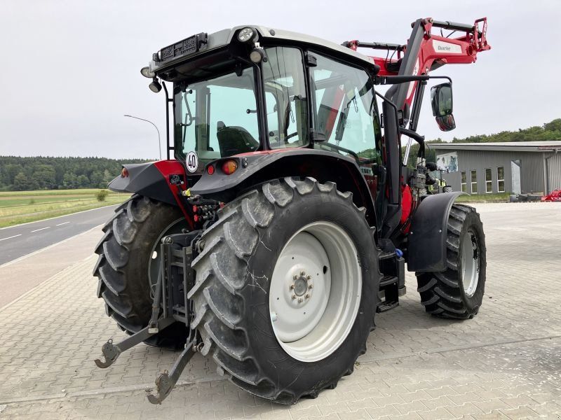 Massey Ferguson 5711 DYNA 4 + Quicke Q4M