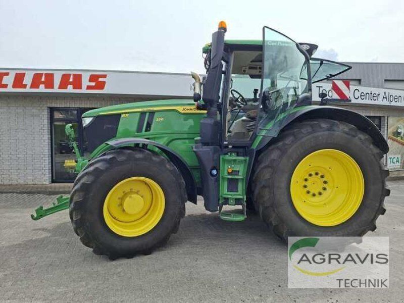 John Deere 6R 250