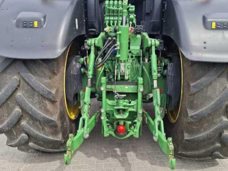 John Deere 6R 250