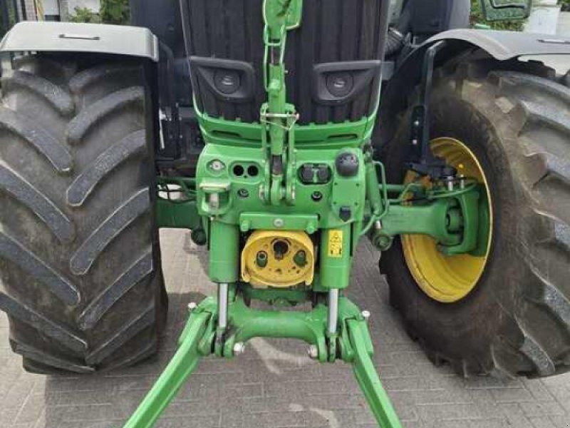 John Deere 6R 250