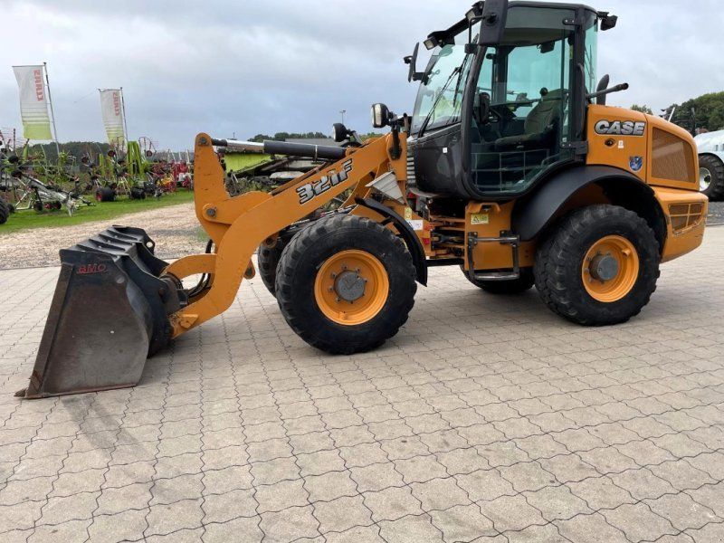 Case 321 F, Schaufel, nur 3.050 h !