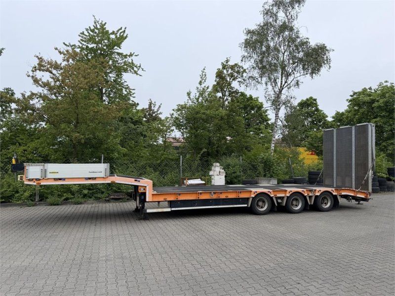 Humbaur HTS30 3 Achs Sattel, neuwertig