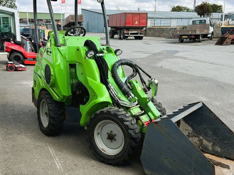 Avant R28