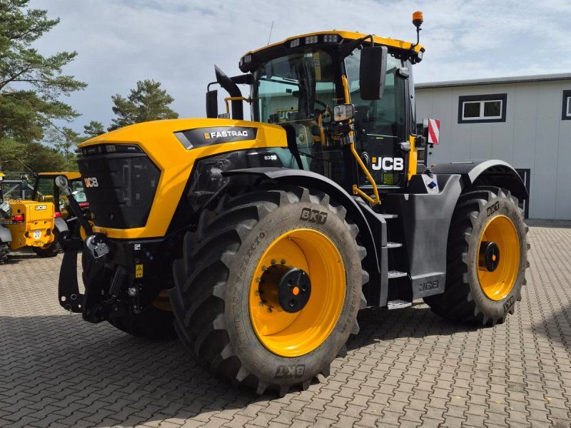 JCB Fastrac 6300