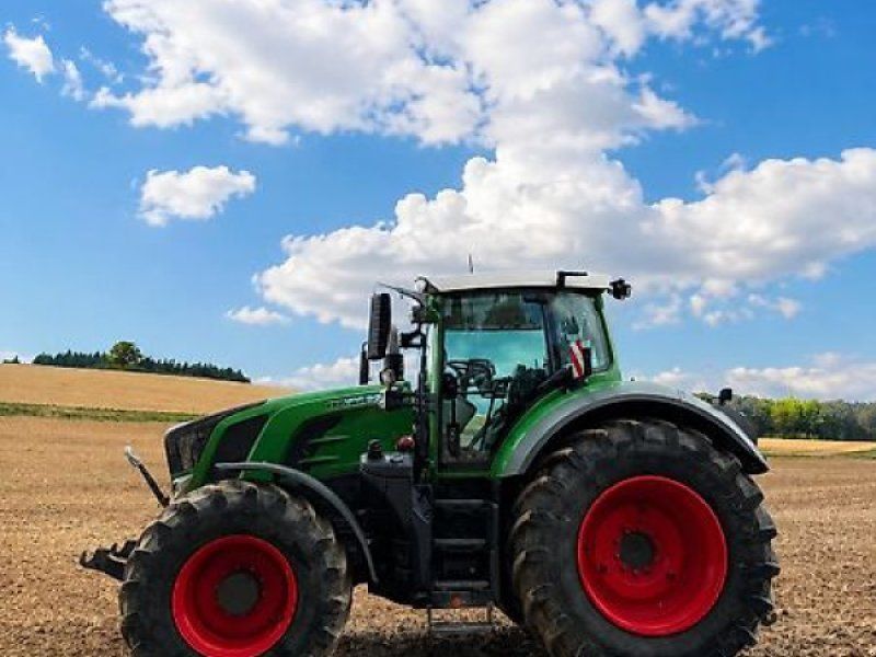 Fendt 828 VARIO S4 Profi Plus