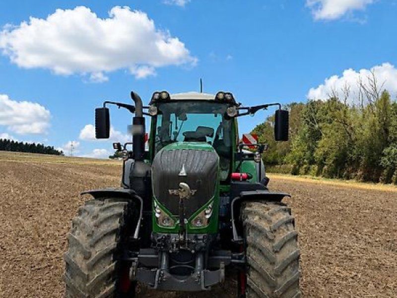 Fendt 828 VARIO S4 Profi Plus