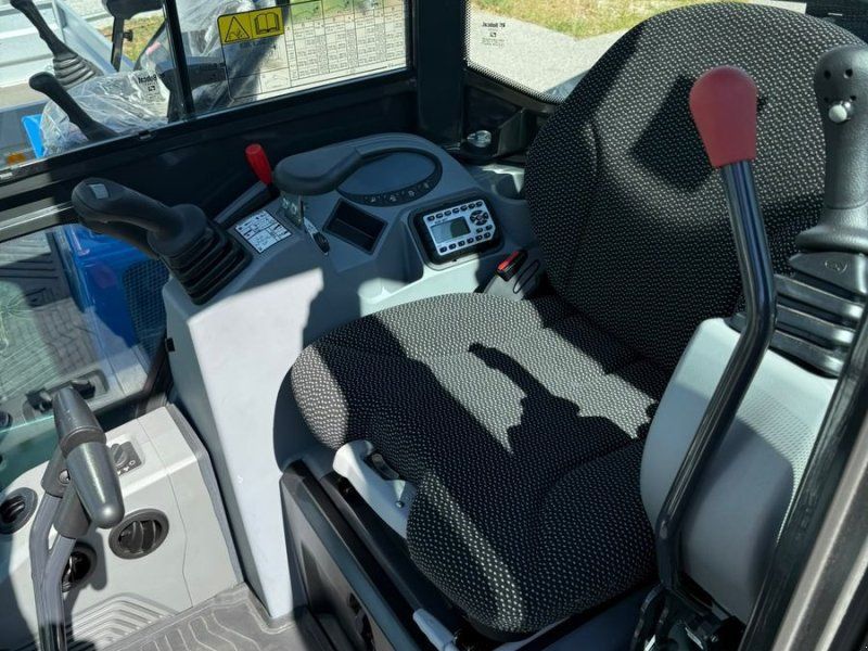 Bobcat E20z