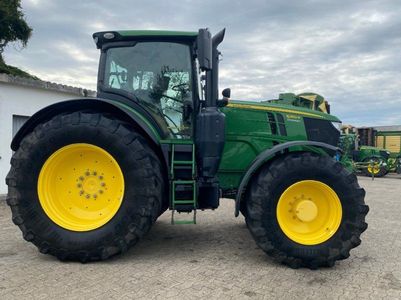 John Deere 6250R