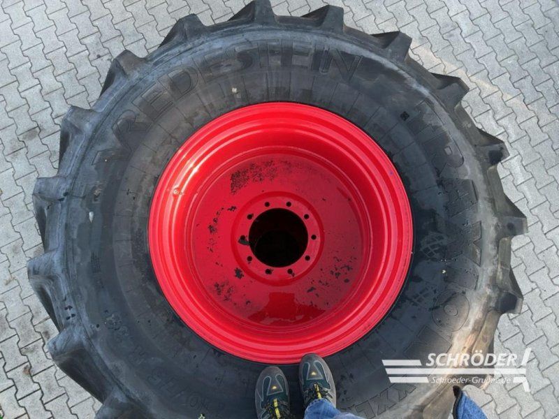 Fendt 2X600/70R28 | 2X710/75R38 VREDESTEIN