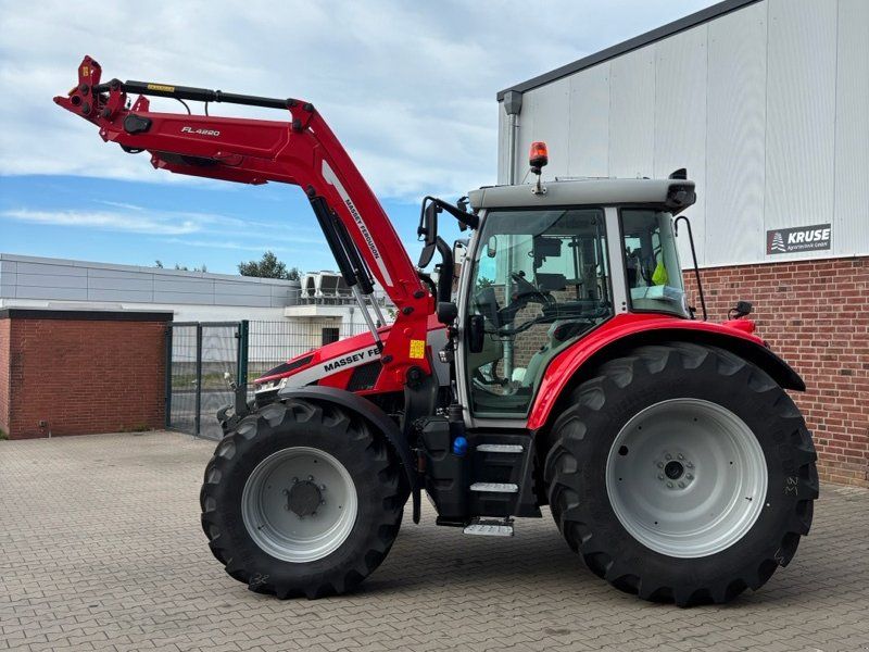 Massey Ferguson 5S.145 Dyna-VT Exclusiv