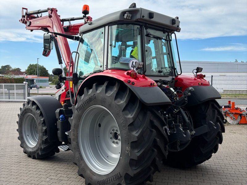 Massey Ferguson 5S.145 Dyna-VT Exclusiv