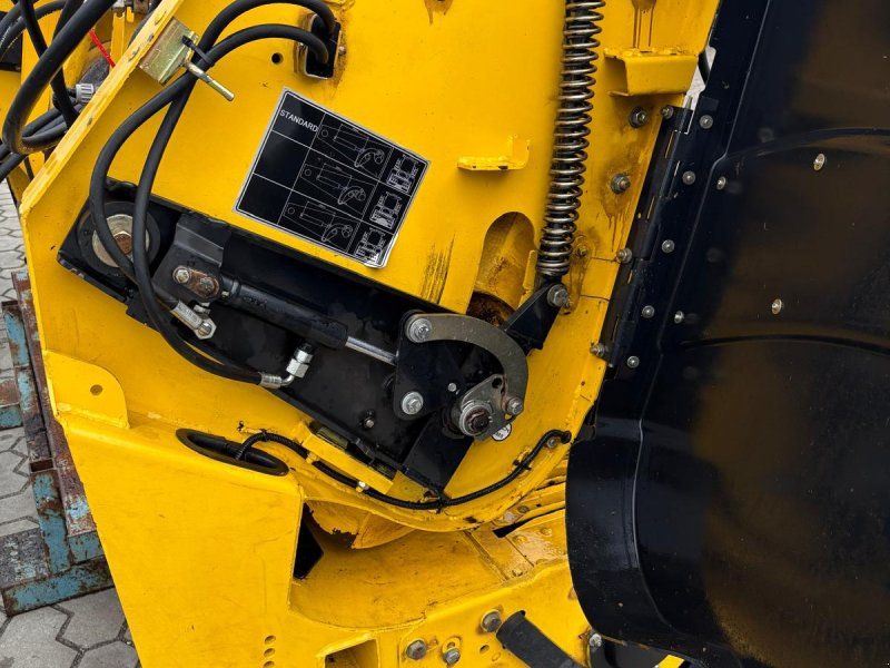 New Holland 270 FP