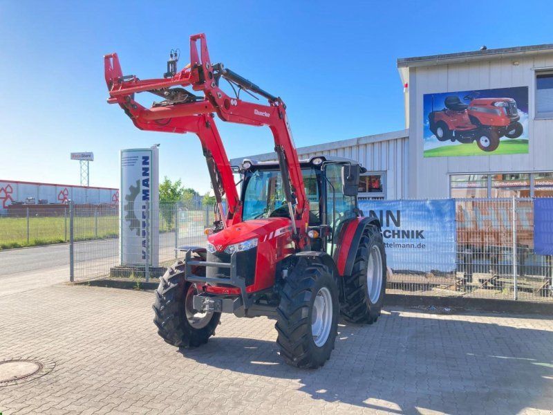 Massey Ferguson 4707 mit Klima