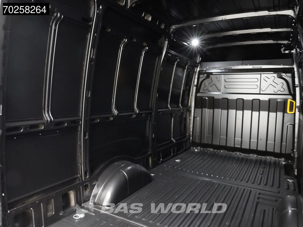 Iveco Daily 35S21 210PK 3.0L Automaat Black Ed. 2025 model L2H2 ACC LED CarPlay Velgen Camera 12m3 Klima