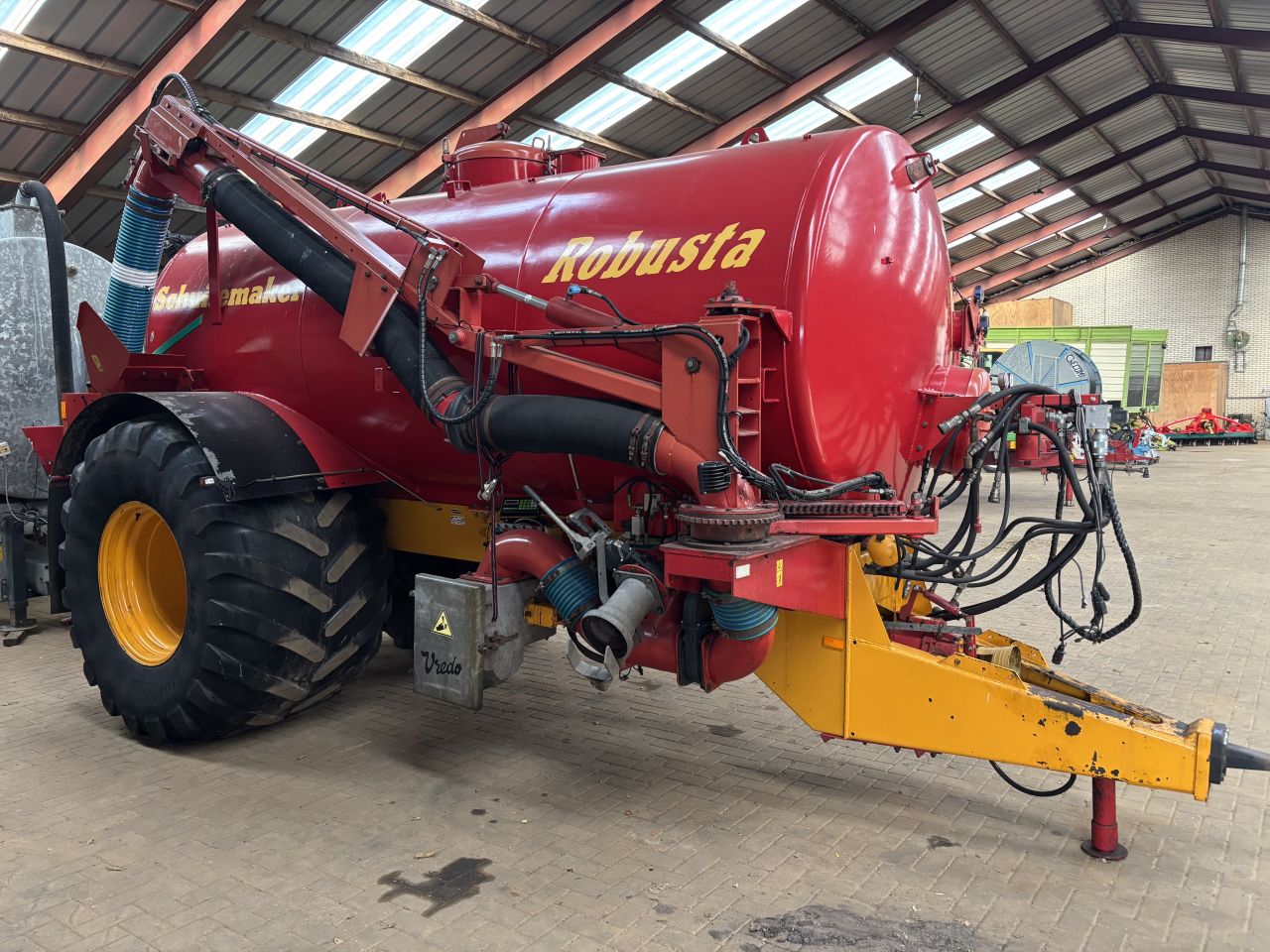 Schuitemaker Robusta 105 mesttank met zuigarm