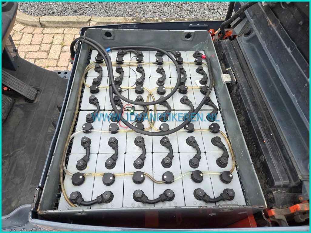 Toyota 8FBEKT16 1600kg 3292uur + triplex 5.5m + sideshift