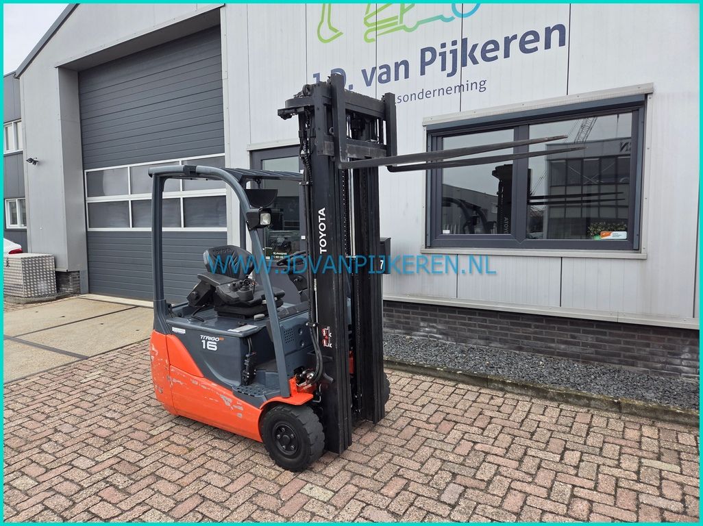 Toyota 8FBEKT16 1600kg 3292uur + triplex 5.5m + sideshift