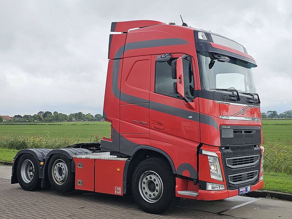VOLVO FH 460 6x2 xenon skirts