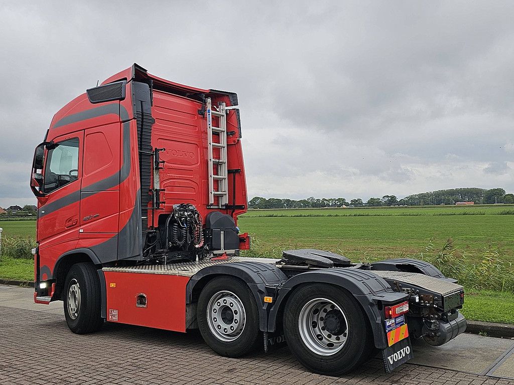 VOLVO FH 460 6x2 xenon skirts