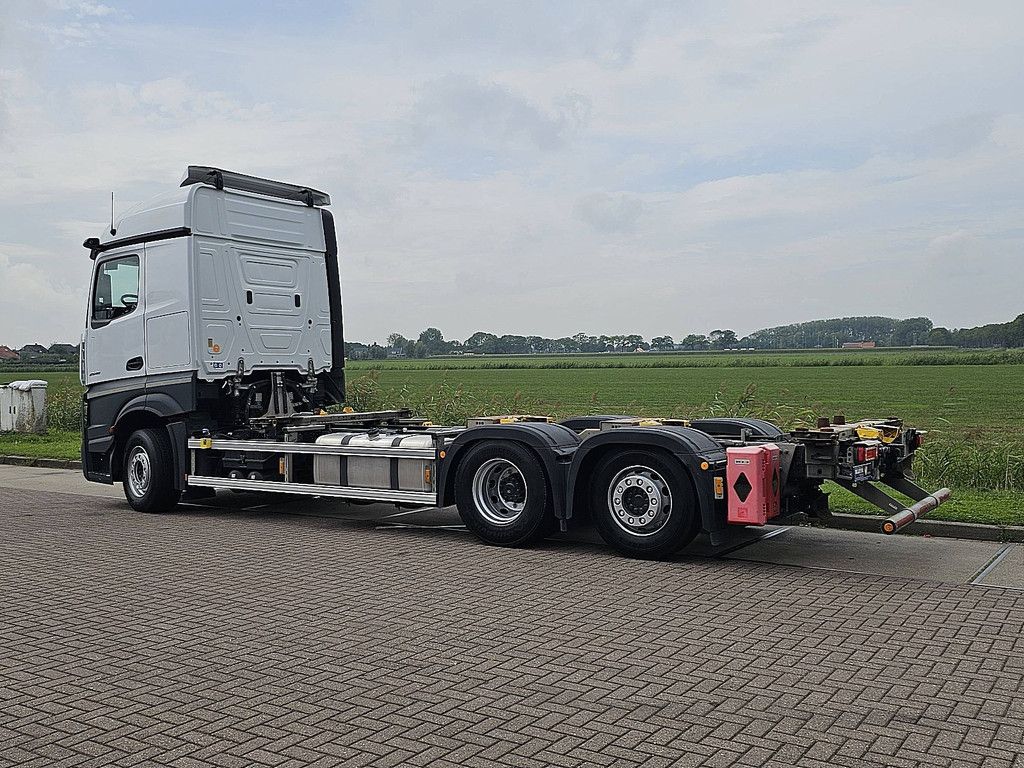 MERCEDES-BENZ ACTROS 2548 6x2 retarder wb490