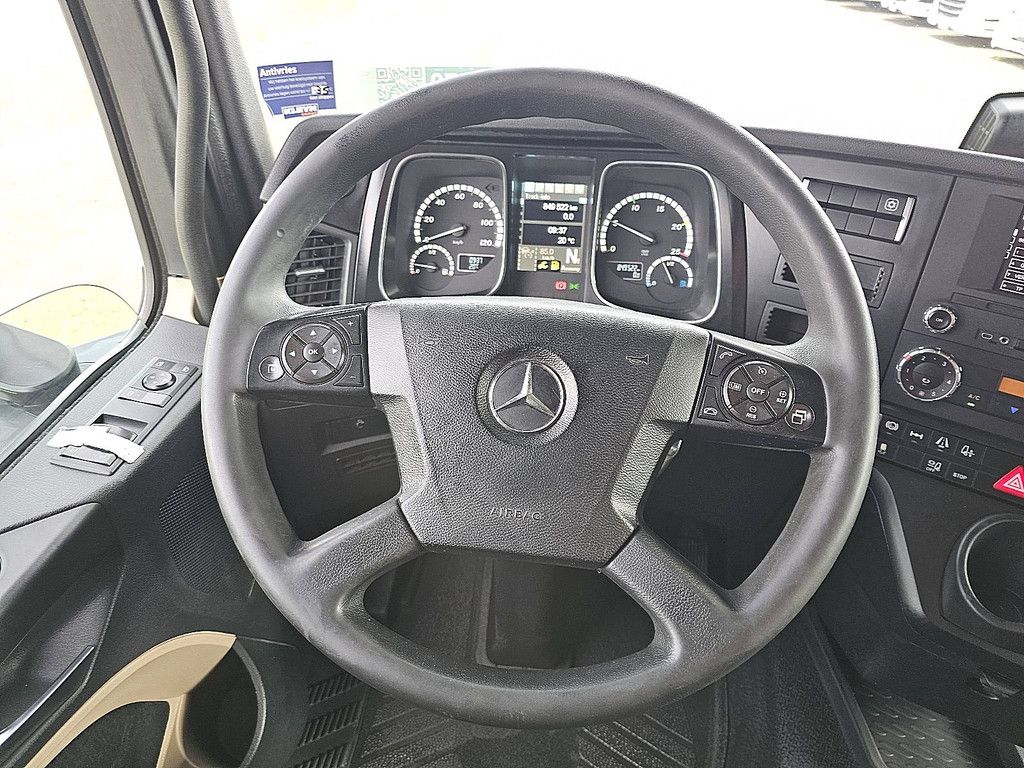MERCEDES-BENZ ACTROS 1836