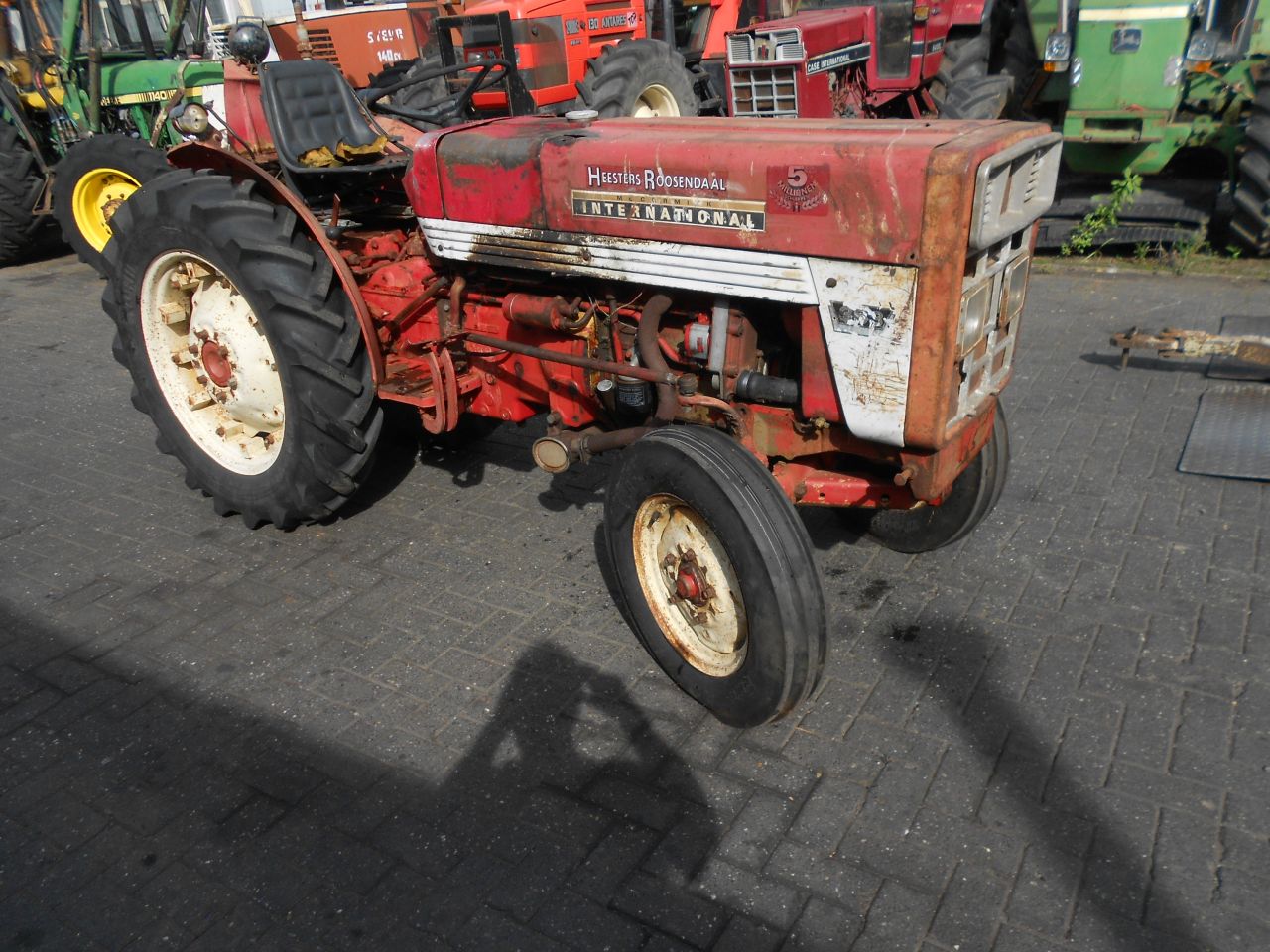 International 423 v