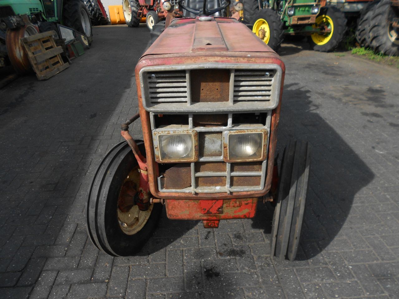 International 423 v