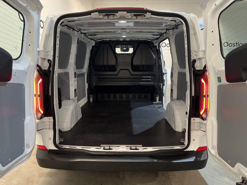 Ford E-Transit Cust. 320 L1H1 Trend 65 kWh / 100% Elektrisch !! / Airco / Cruise Control / CarPlay / Camera / LED / 9.650 KM !!