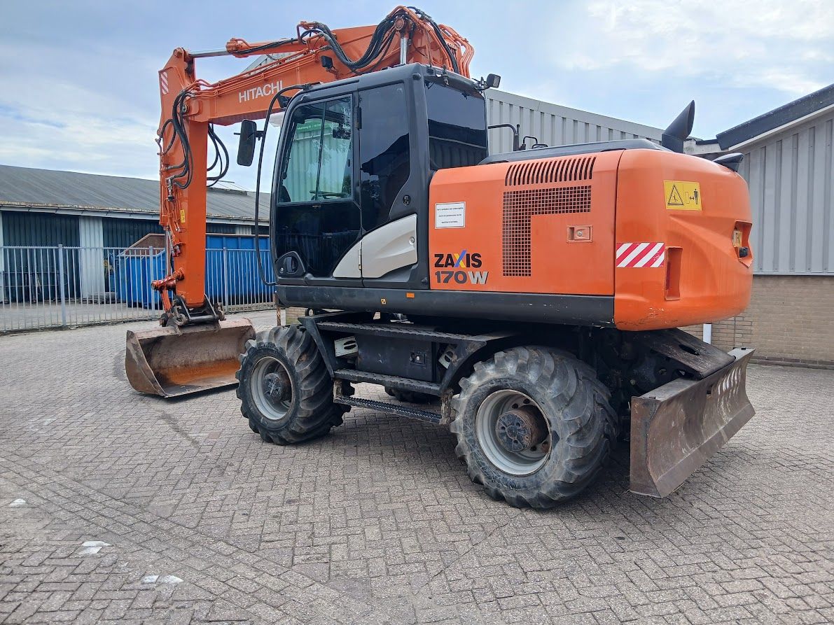 Hitachi ZX170W-5