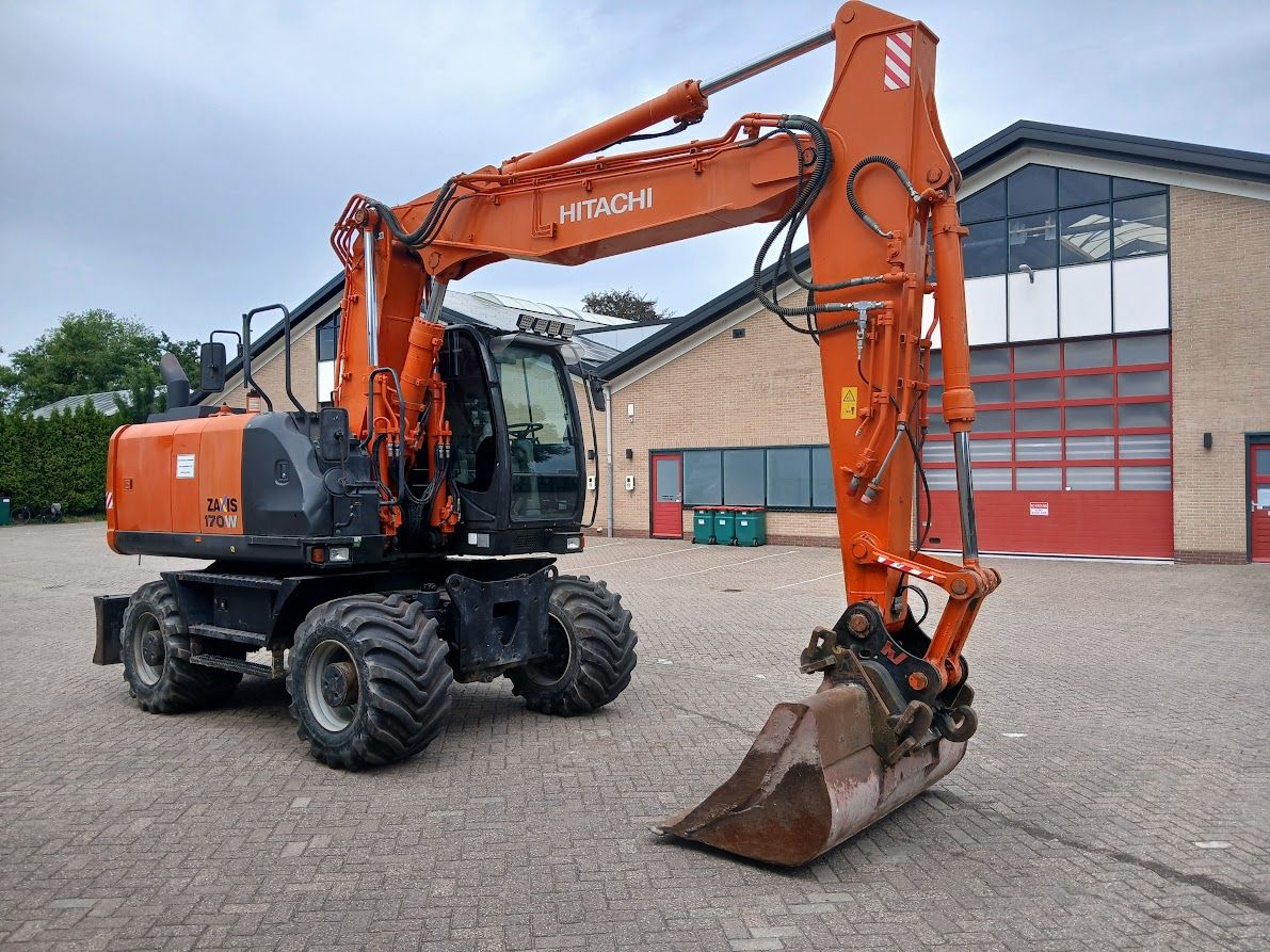 Hitachi ZX170W-5