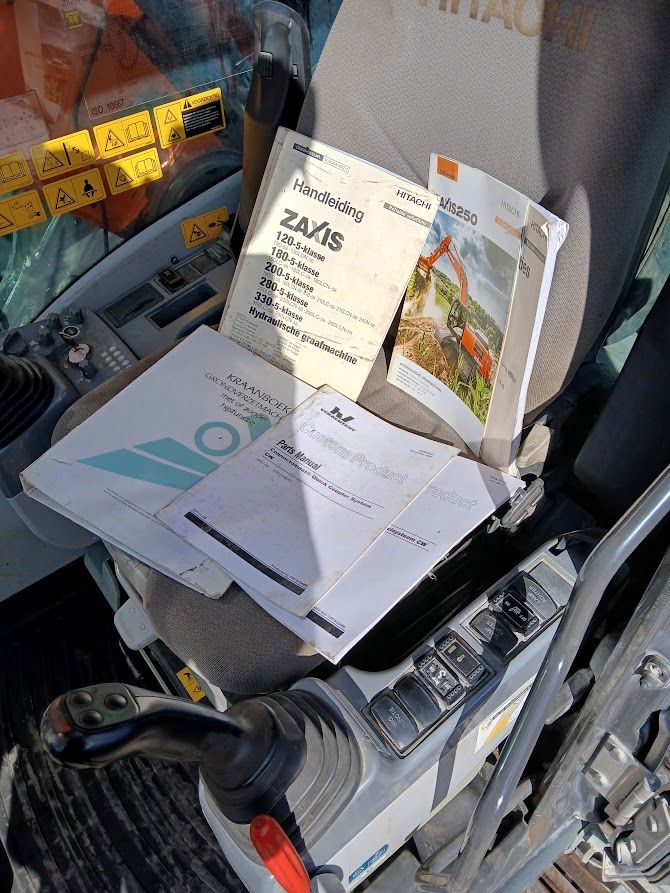 Hitachi ZX250LC-5B