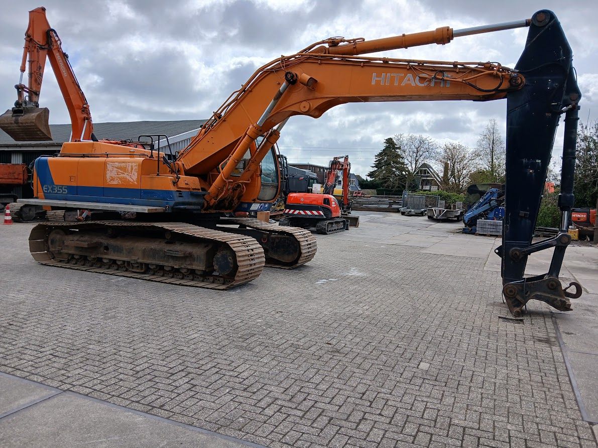 Hitachi EX355LC