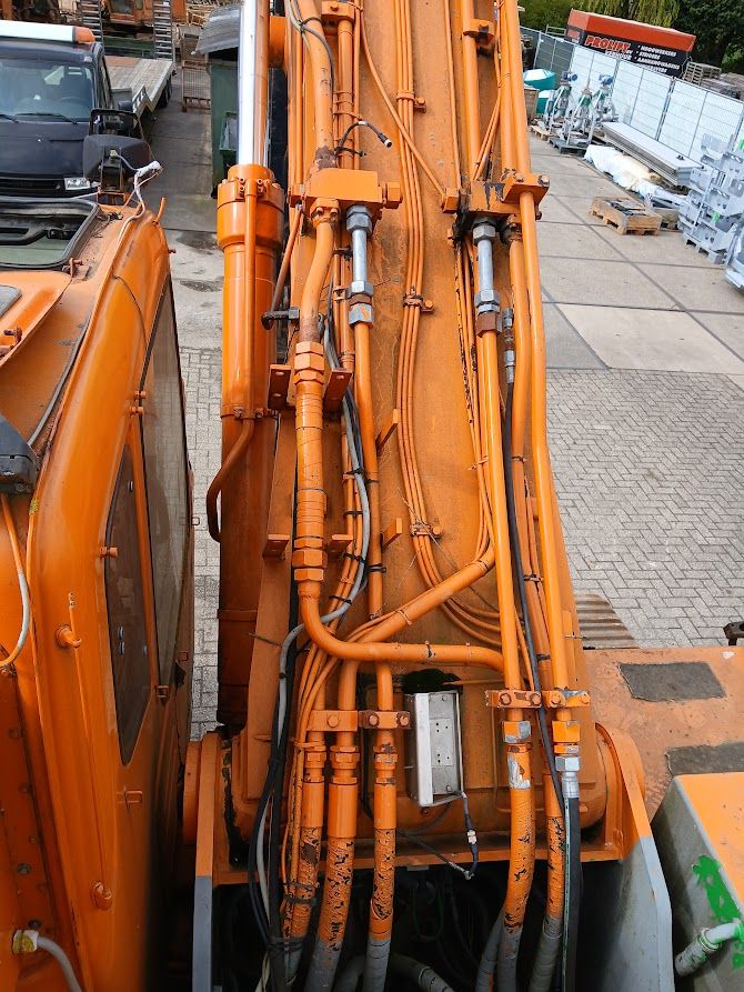 Hitachi EX355LC