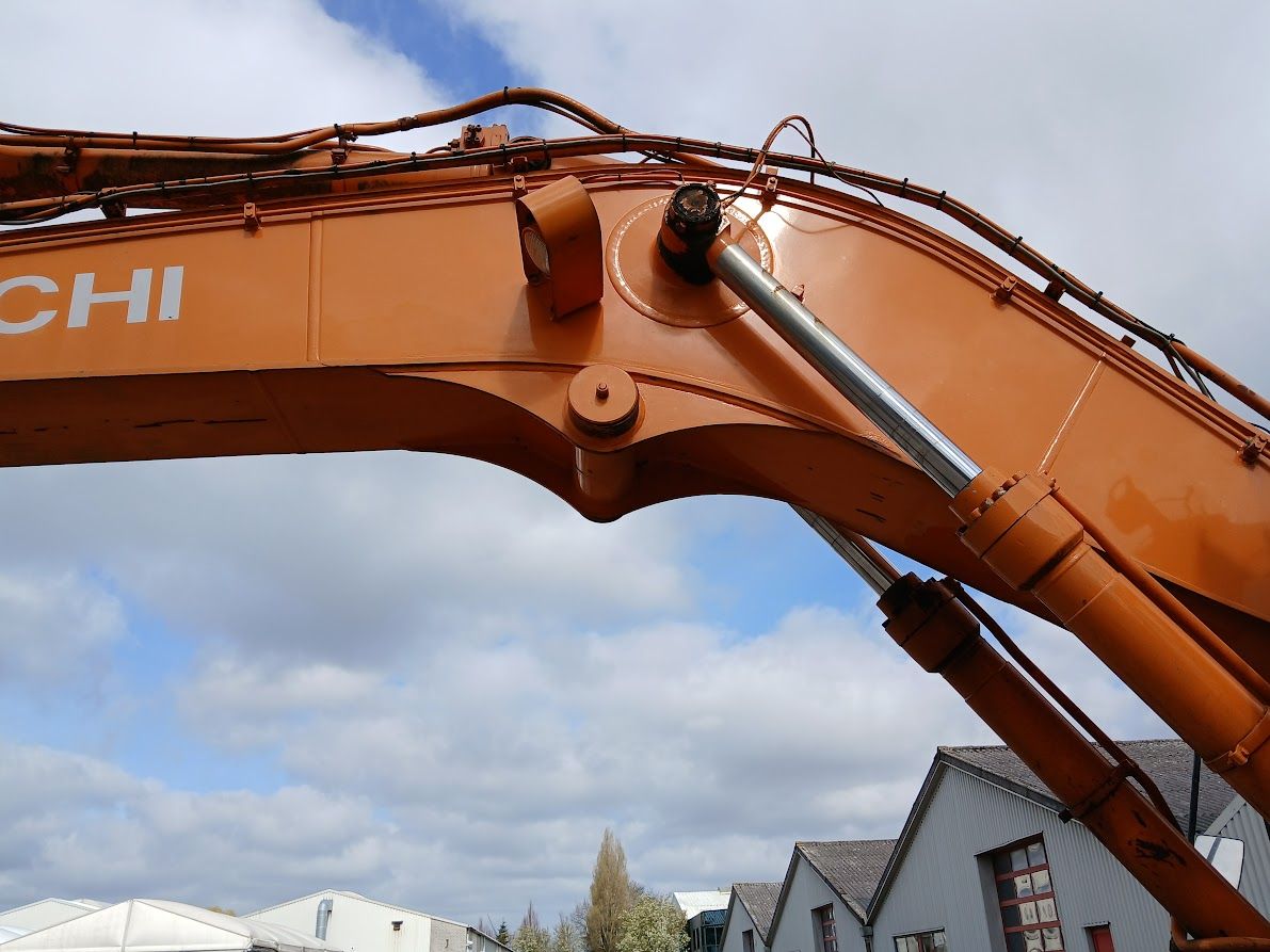 Hitachi EX355LC