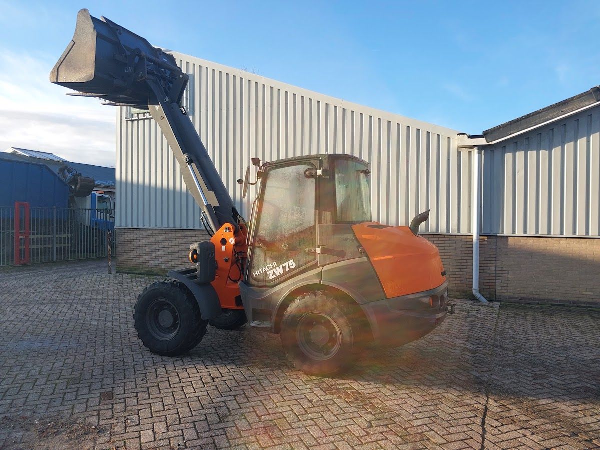 Hitachi ZW75 Lange mast lengte 325 cm