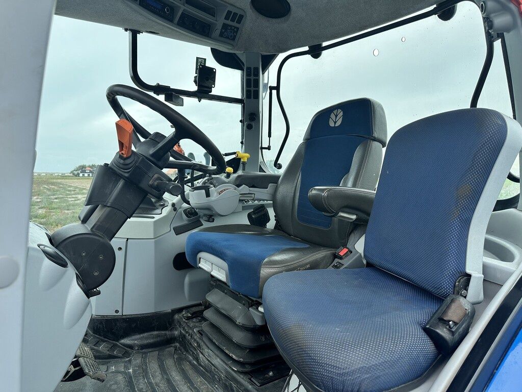 New Holland 215 S