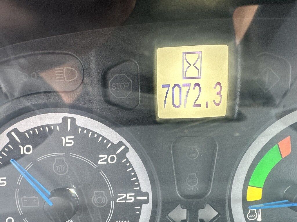 New Holland 215 S