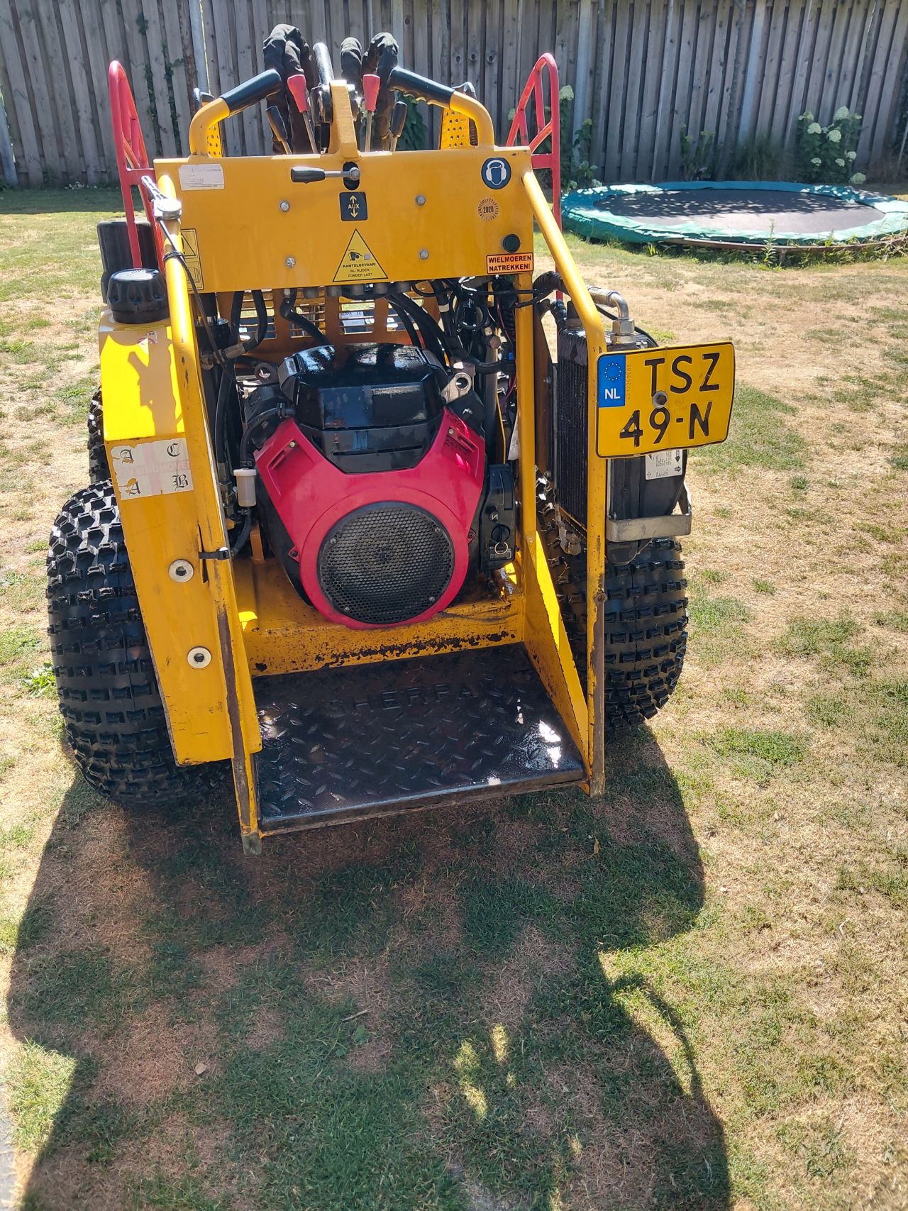 Sherpa 100 / Skidster / Giant / Mini loader / Shovel/ Honda