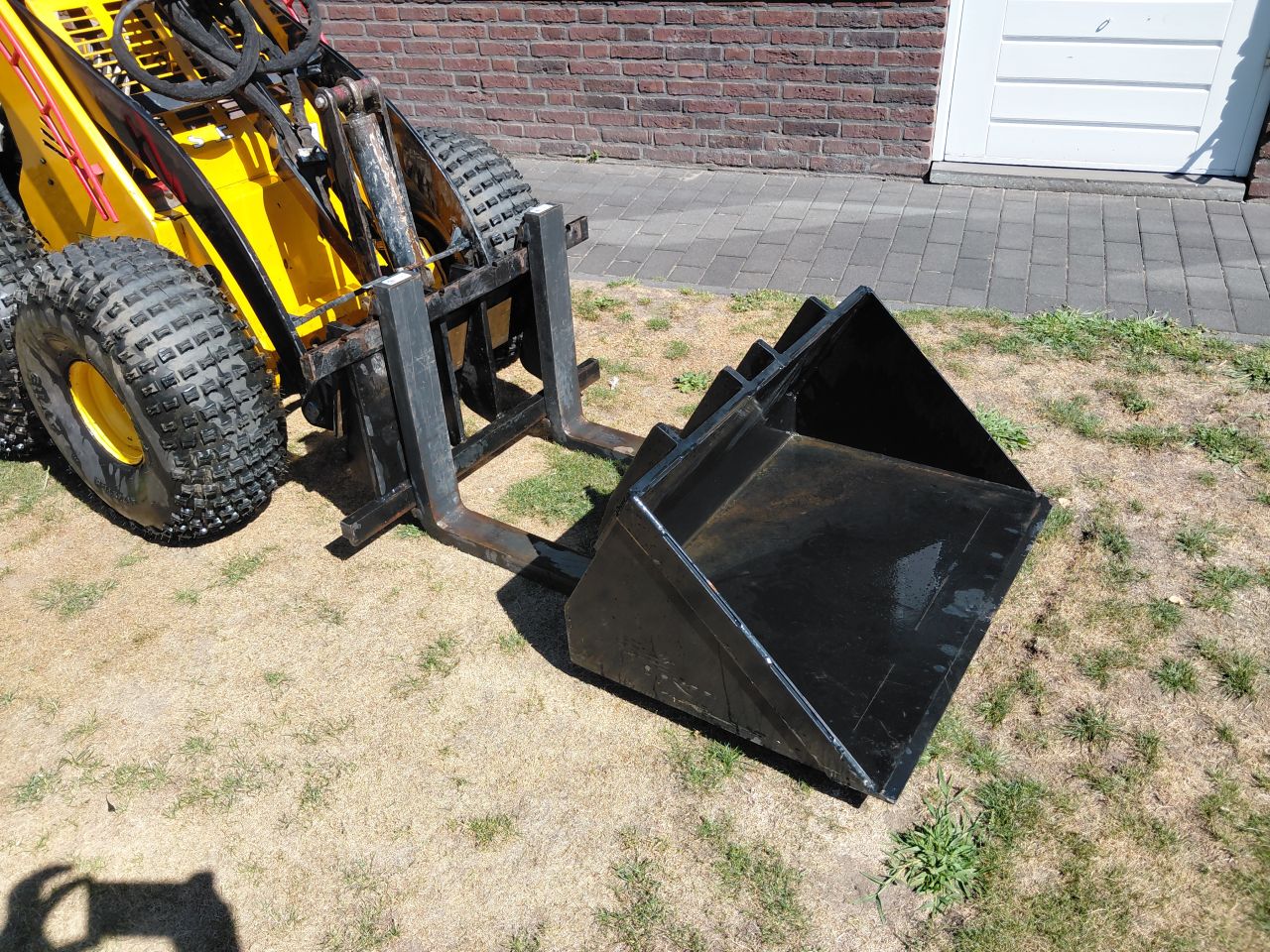 Sherpa 100 / Skidster / Giant / Mini loader / Shovel/ Honda