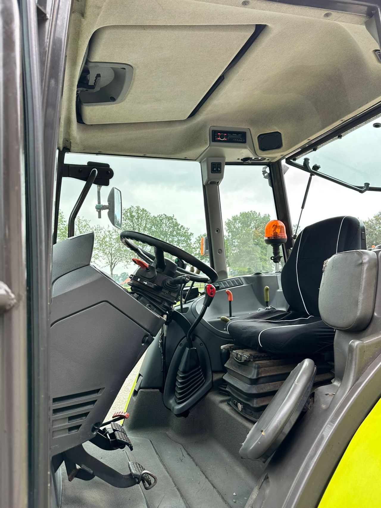 TE KOOP: zeer nette CLAAS CELTIS 426-RX