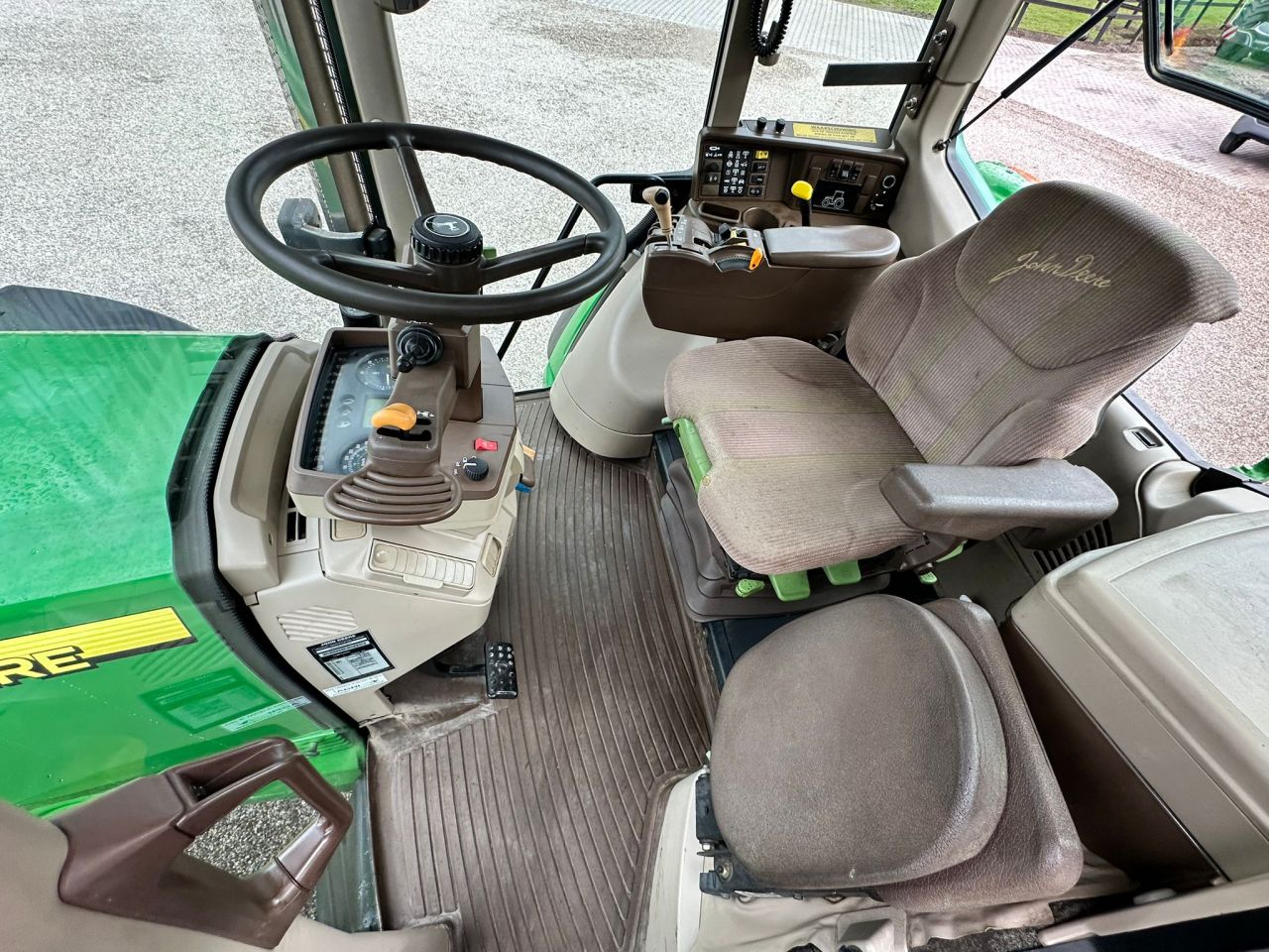 TE KOOP: zeer nette JOHN DEERE 6920-S