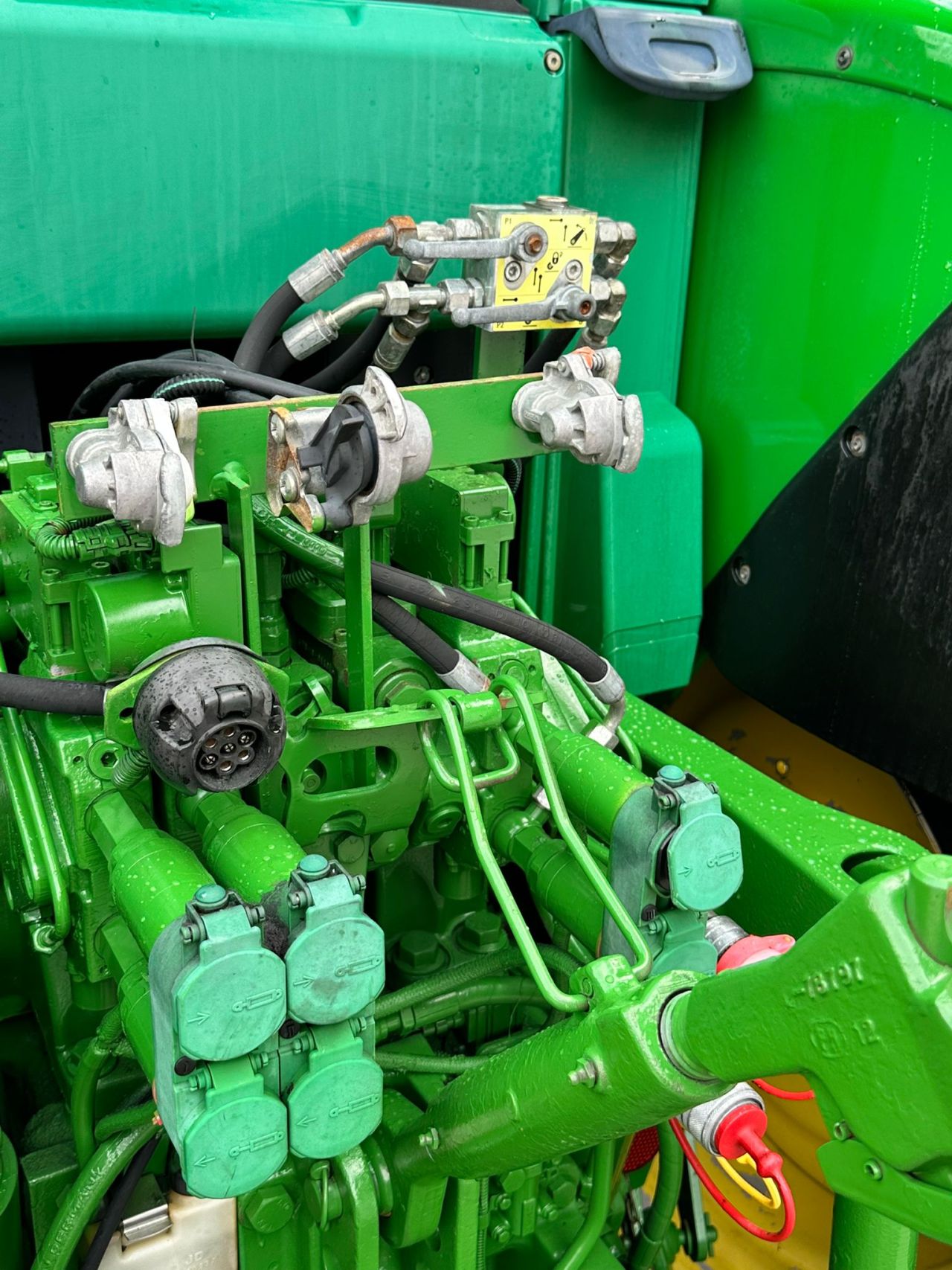 TE KOOP: zeer nette JOHN DEERE 6920-S